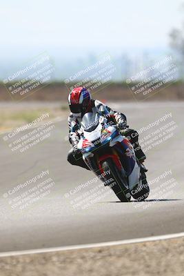 media/Sep-20-2025-TrackDaz (Sat) [[27f0cde673]]/C Group/240pm (Turn 9)/